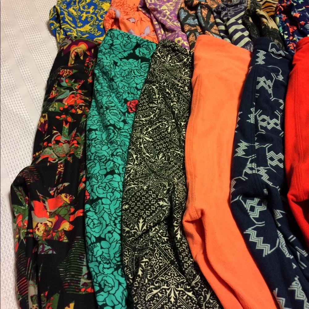 LuLaRoe bundle of 20 one size leggings . - Picture 5 of 8